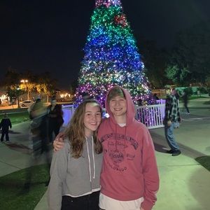 Meet your Posher, Ella